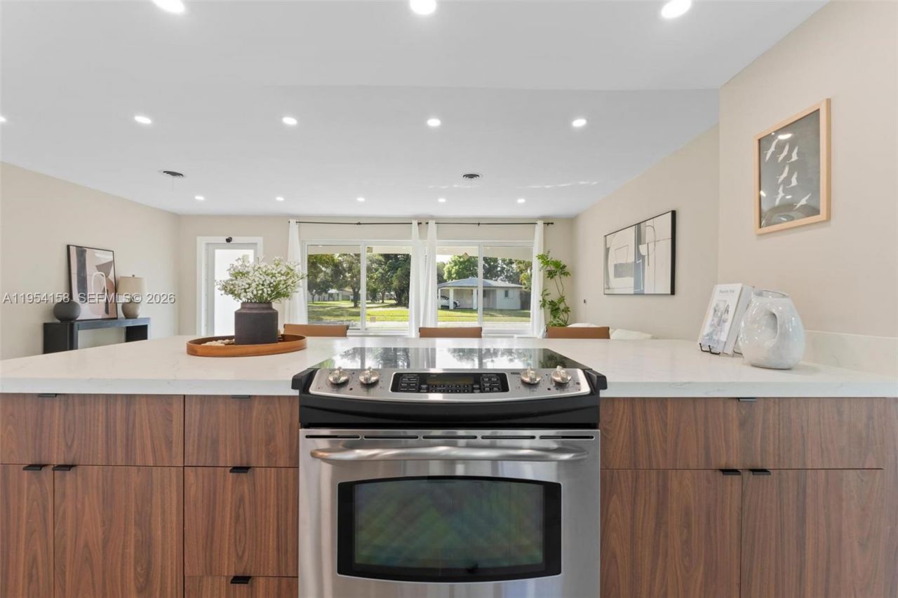 5341 SW 1st St, Plantation, FL 33317 Photo