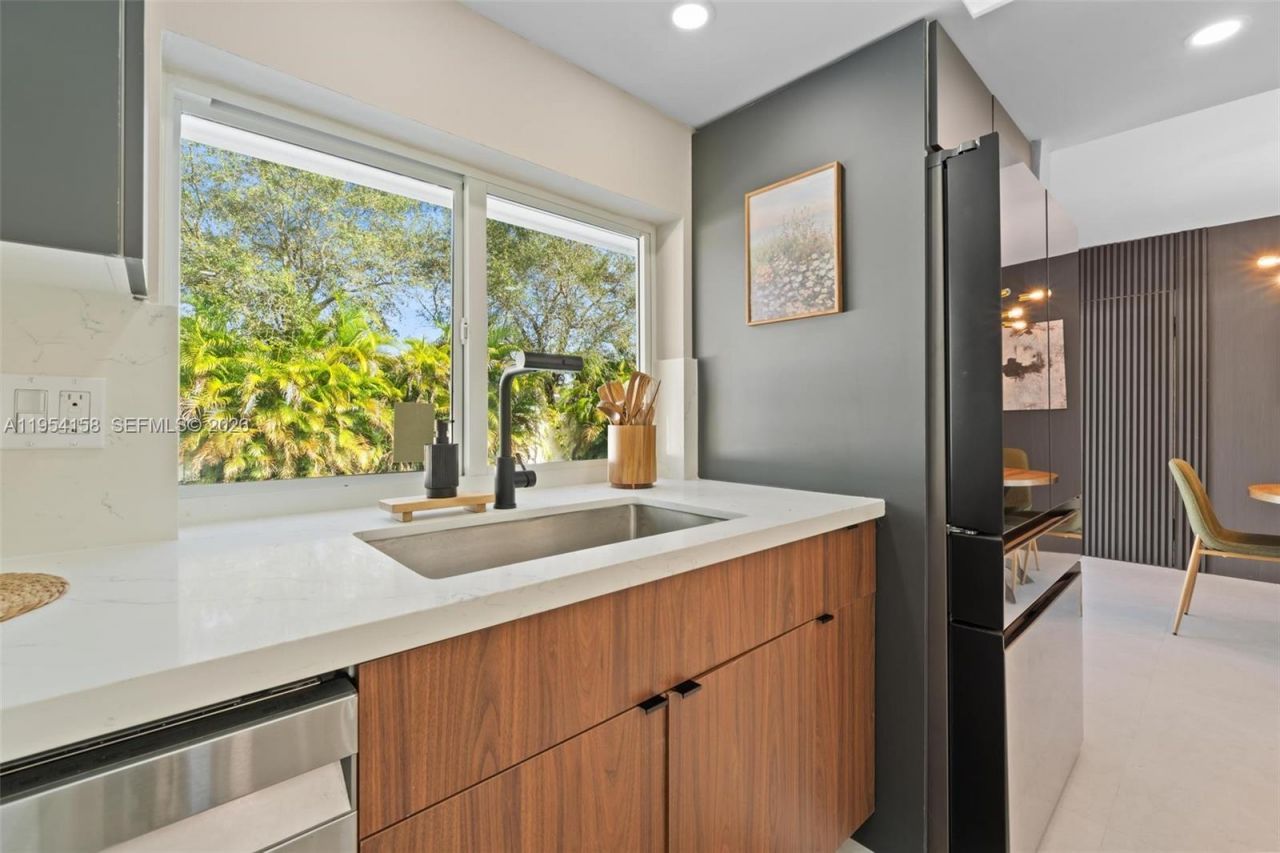 5341 SW 1st St, Plantation, FL 33317 Photo