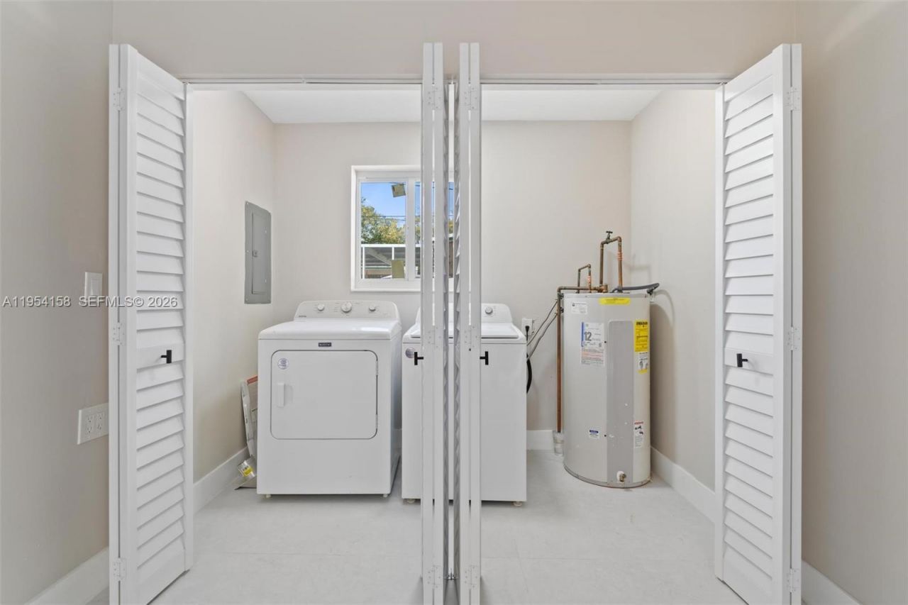 5341 SW 1st St, Plantation, FL 33317 Photo