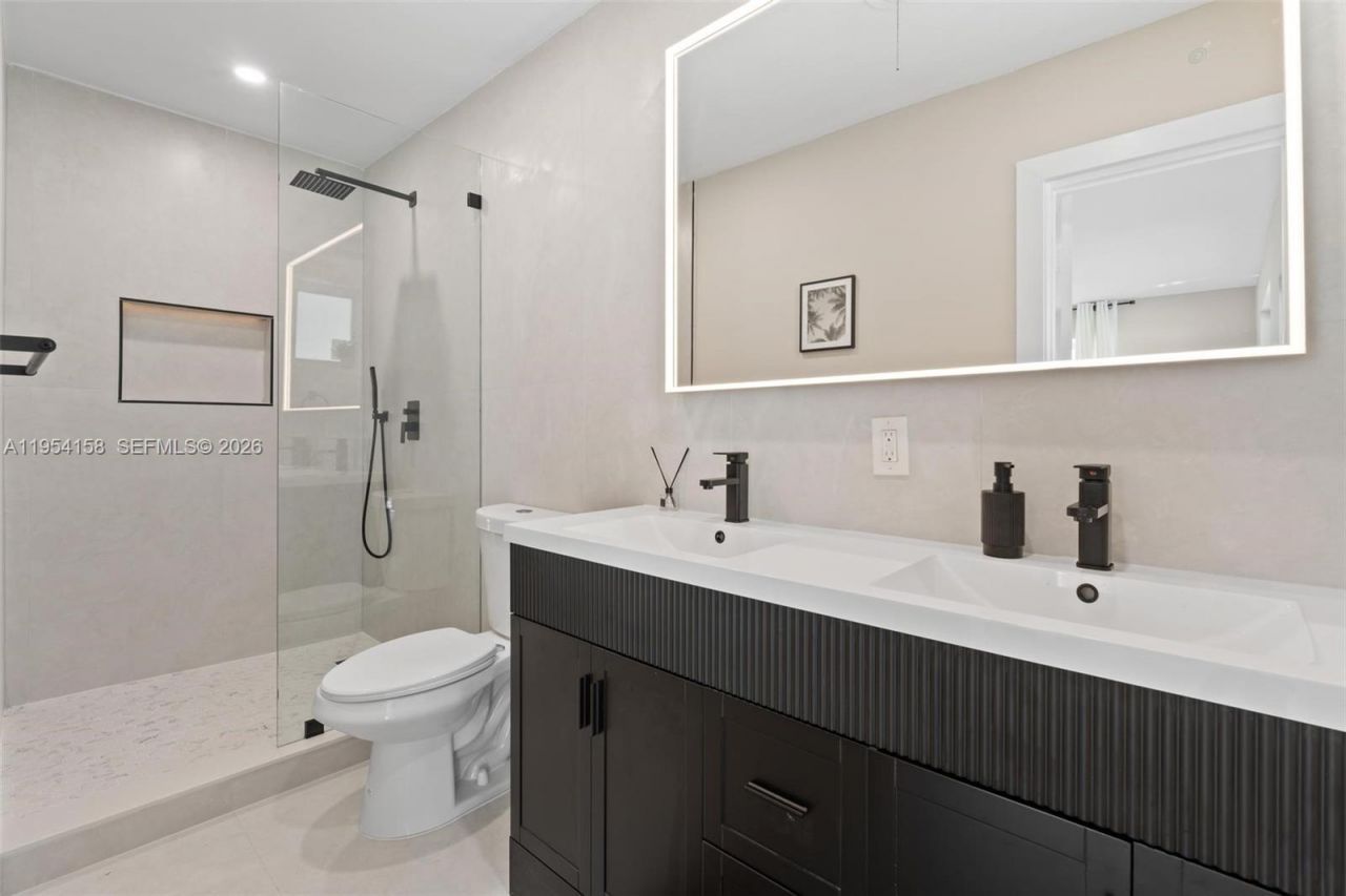 5341 SW 1st St, Plantation, FL 33317 Photo