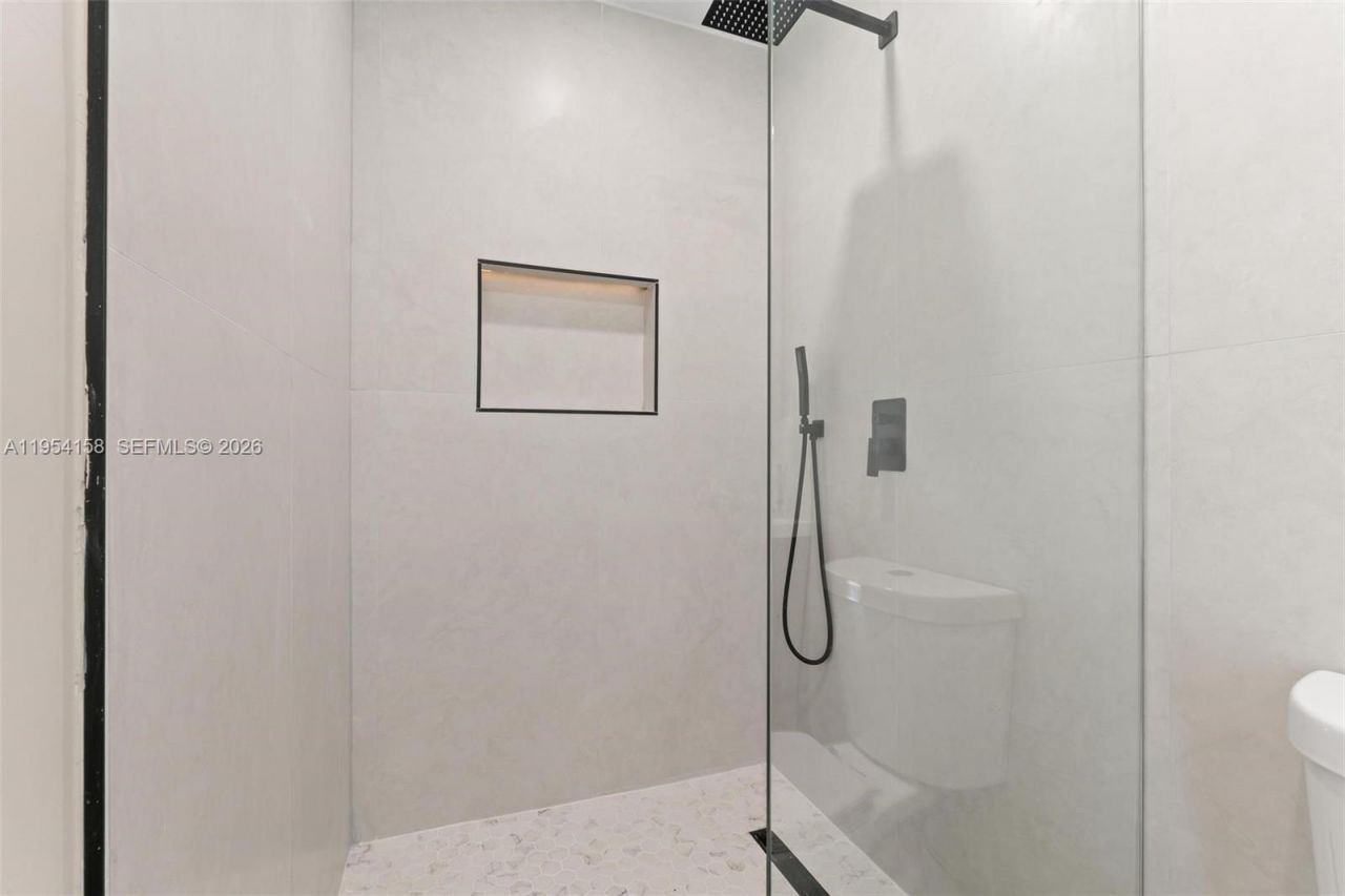 5341 SW 1st St, Plantation, FL 33317 Photo