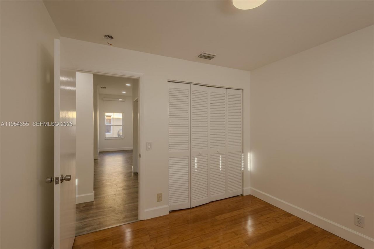 825 Tanglewood Cir, Weston, FL 33327 Photo