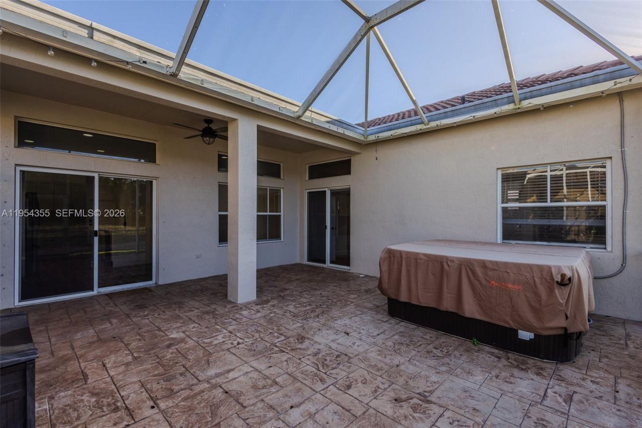 825 Tanglewood Cir, Weston, FL 33327 Photo