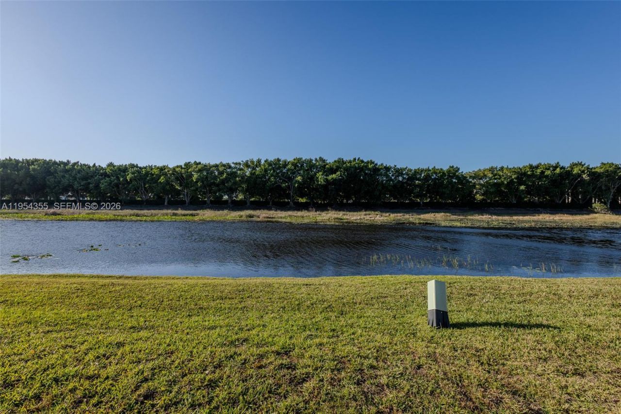 825 Tanglewood Cir, Weston, FL 33327 Photo