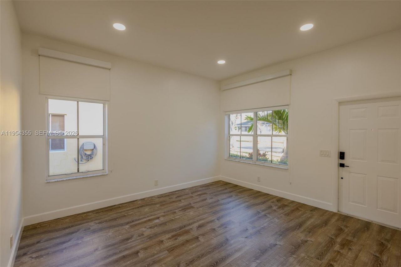 825 Tanglewood Cir, Weston, FL 33327 Photo