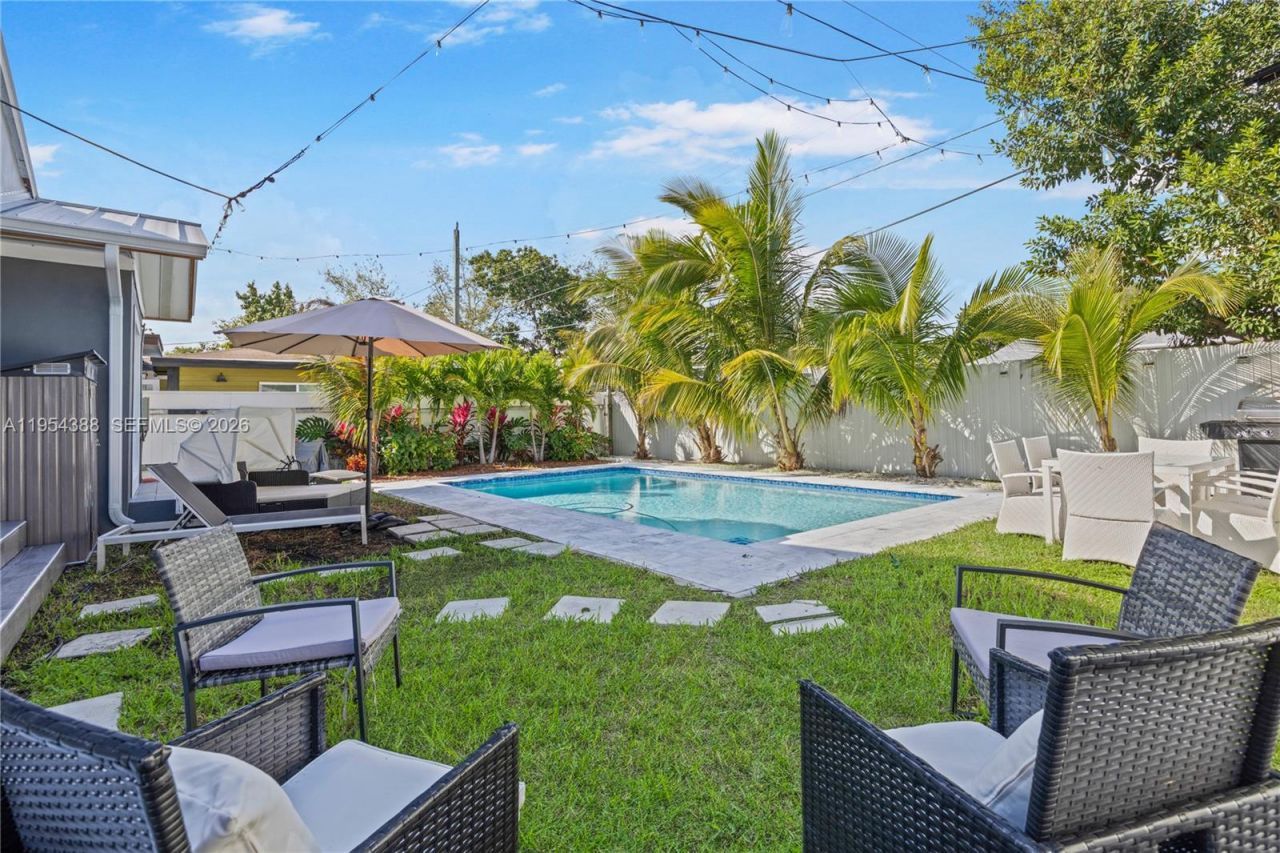 1041 NW 73rd St, Miami, FL 33150 Photo