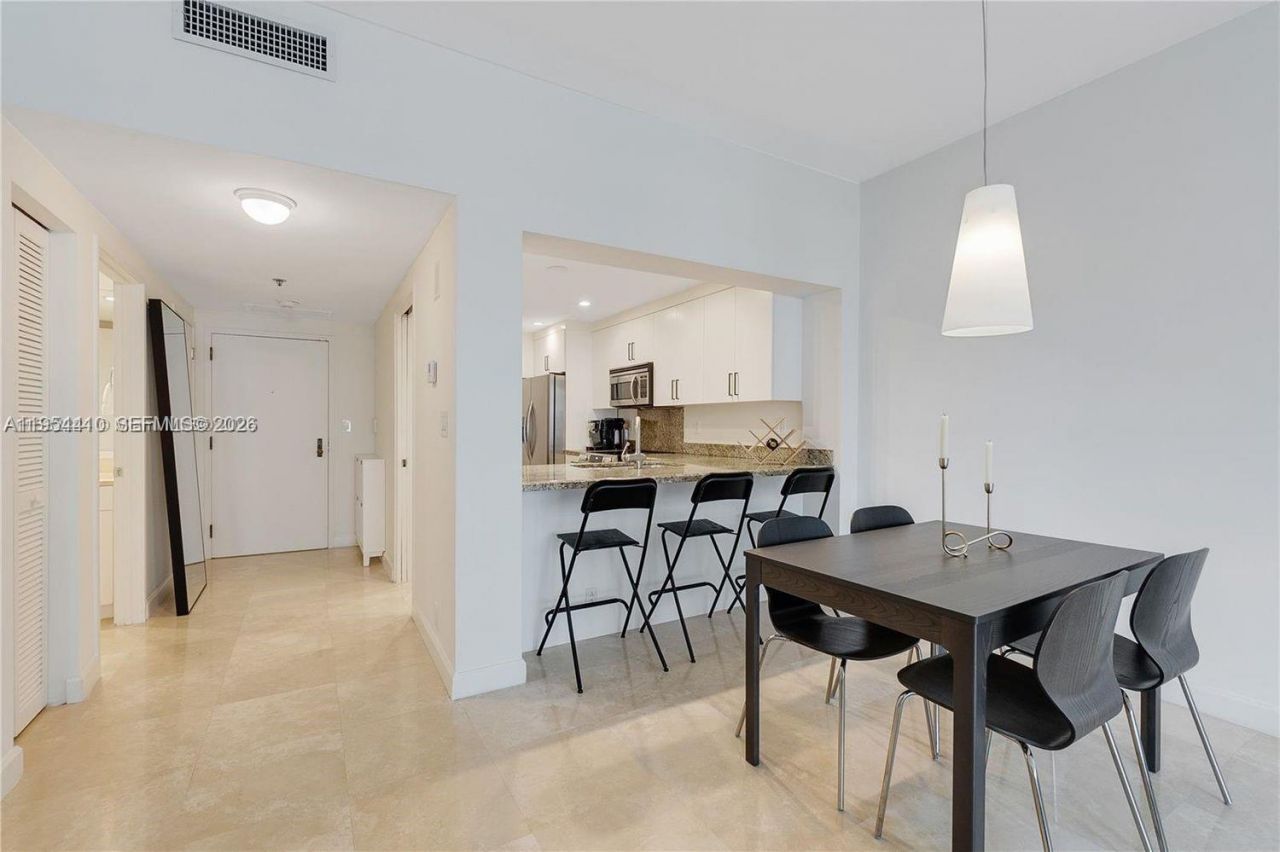 201 Crandon Blvd, Unit 432, Key Biscayne, FL 33149 Photo