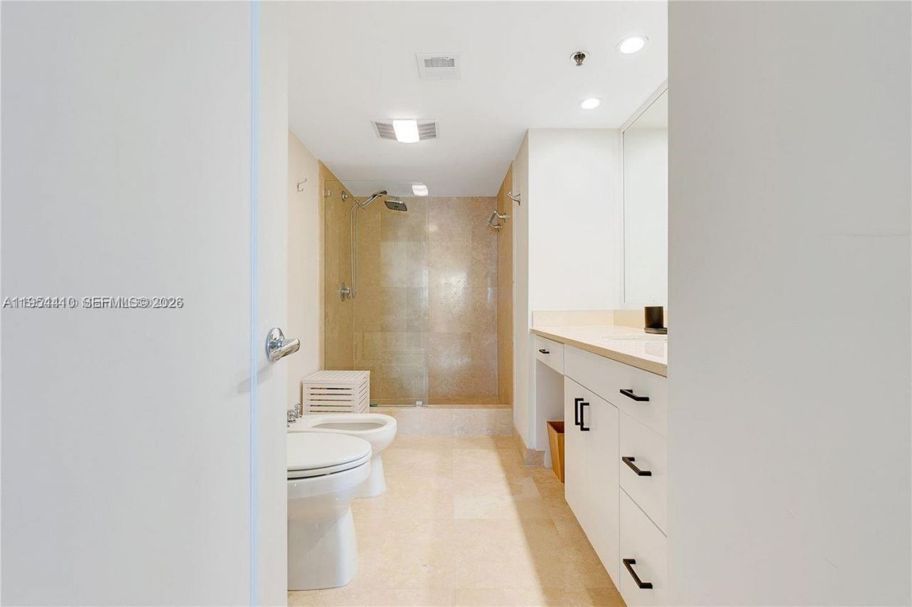 201 Crandon Blvd, Unit 432, Key Biscayne, FL 33149 Photo