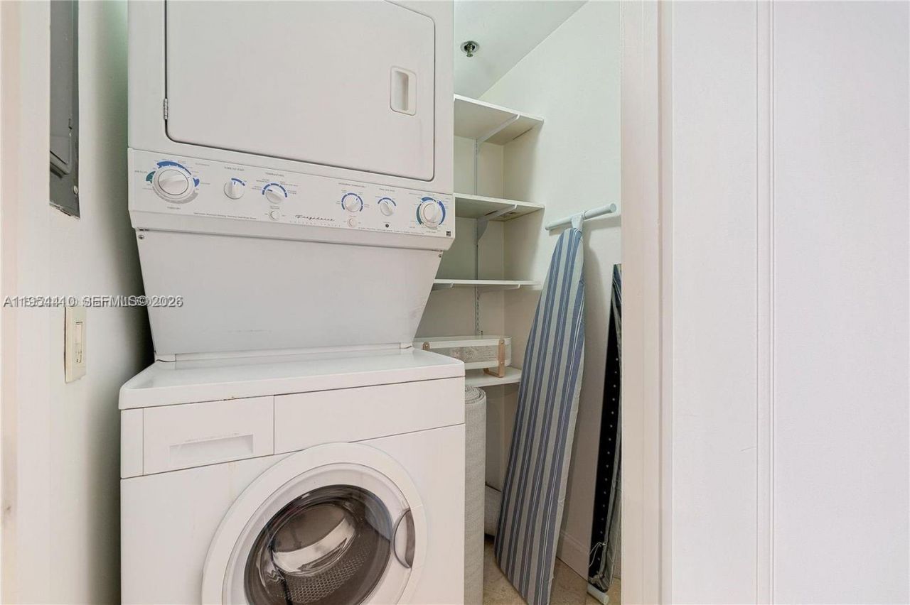 201 Crandon Blvd, Unit 432, Key Biscayne, FL 33149 Photo