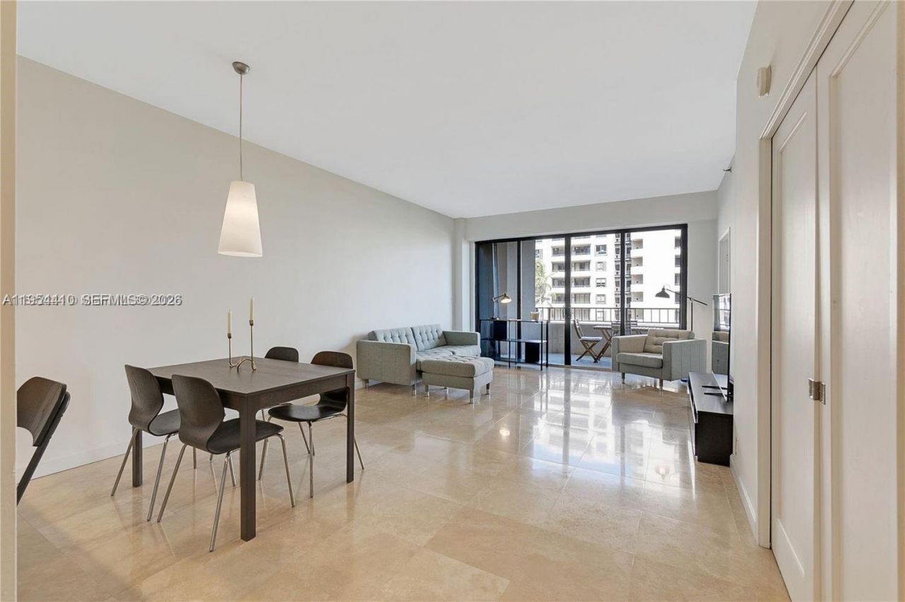 201 Crandon Blvd, Unit 432, Key Biscayne, FL 33149 Photo