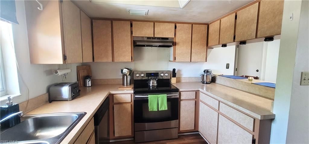 4213 SE 19th Ave , Unit 208, Cape Coral, FL 33904 Photo