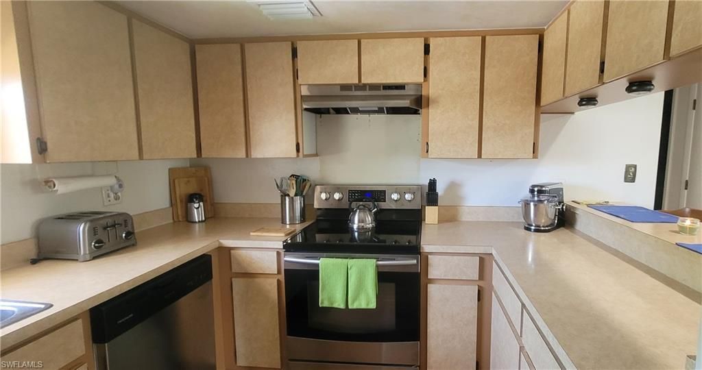 4213 SE 19th Ave , Unit 208, Cape Coral, FL 33904 Photo