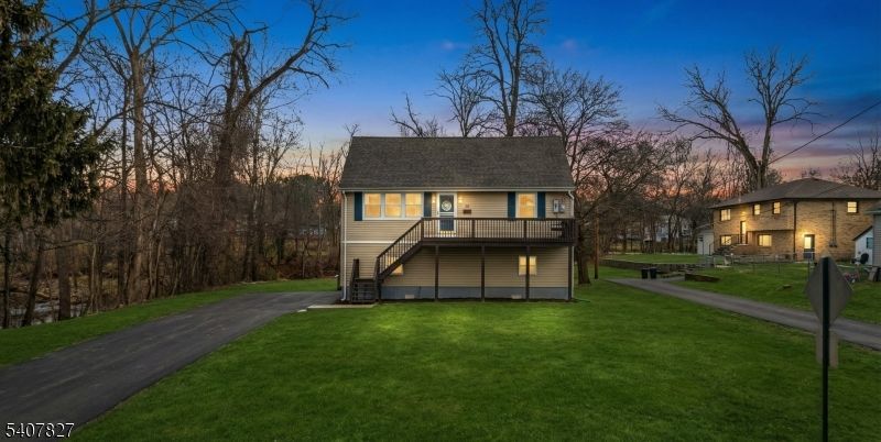 26 Pequannock Ave, Pequannock, NJ 07440 Main Photo