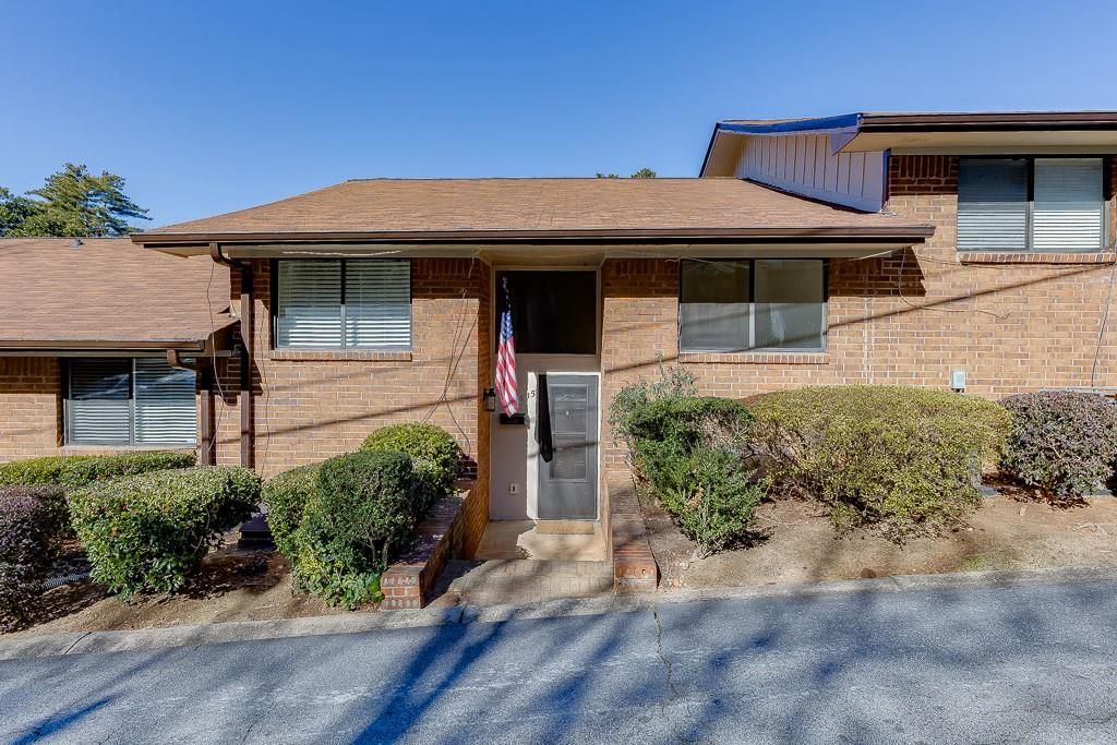2535 Bradford Square Ne, Atlanta, GA 30345 Main Photo