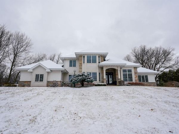 7484 Summit Ridge Road, Middleton, WI 53562