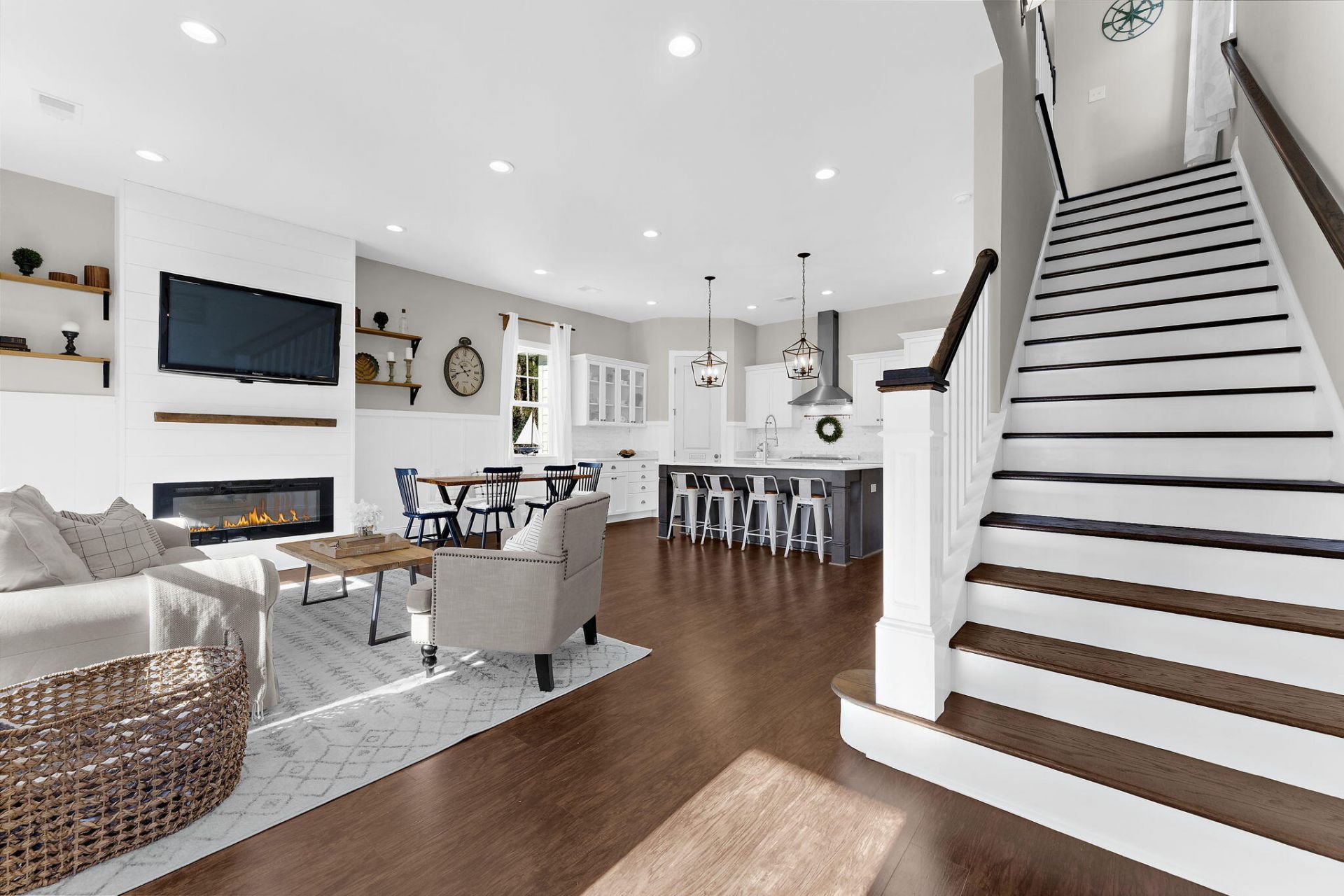 2866 Maritime Forest Drive Photo 5