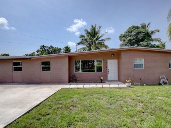 612 Hibiscus Drive, Royal Palm Beach, FL 33411