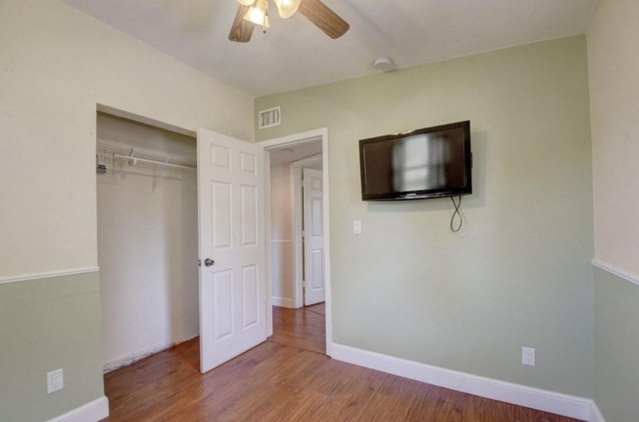 612 Hibiscus Drive, Royal Palm Beach, FL 33411 Photo