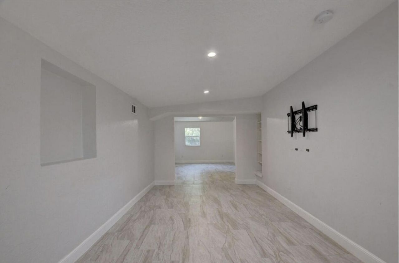 612 Hibiscus Drive, Royal Palm Beach, FL 33411 Photo