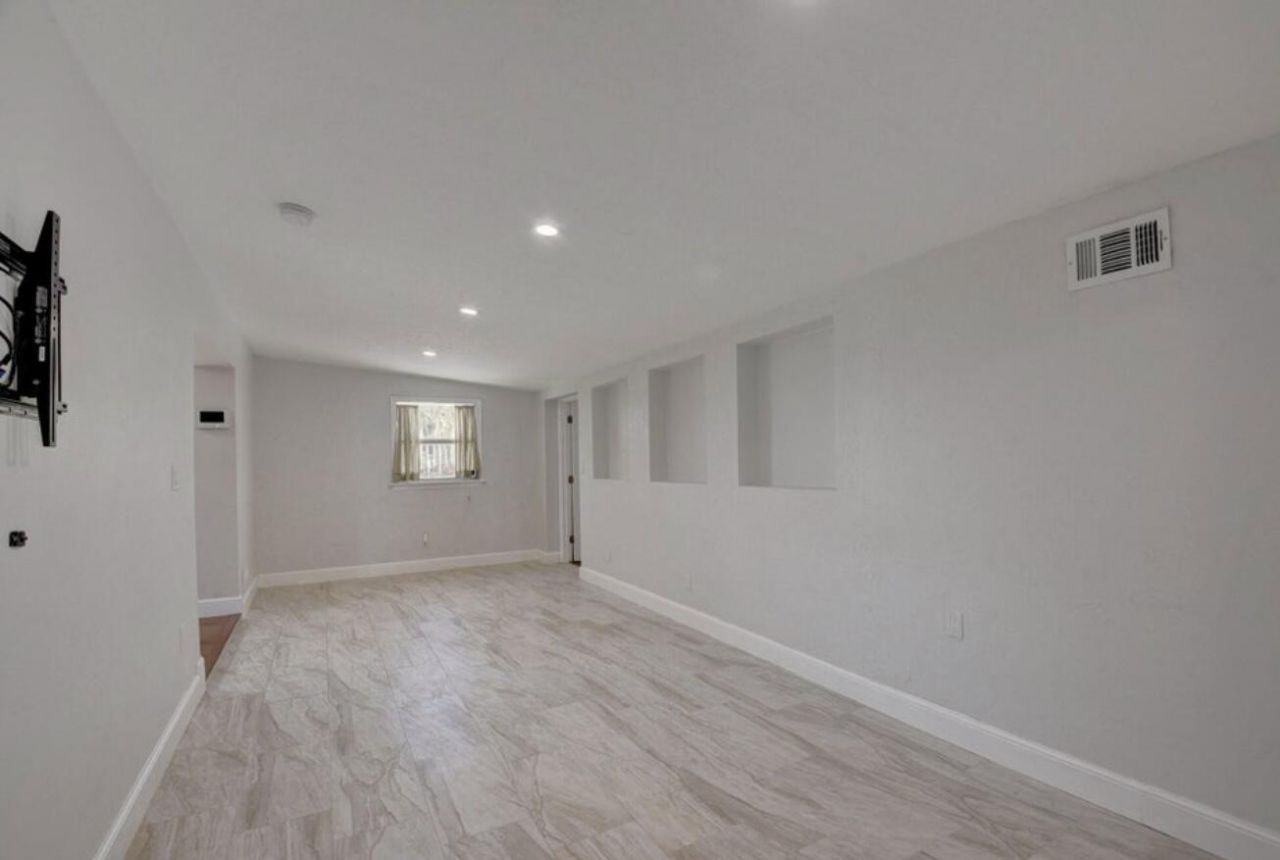 612 Hibiscus Drive, Royal Palm Beach, FL 33411 Photo