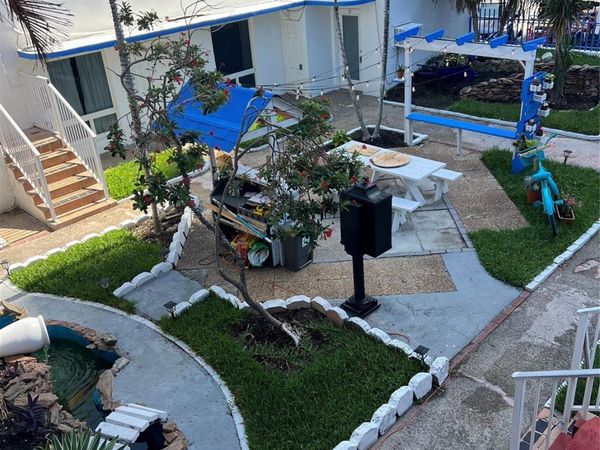 2115 N Ocean Boulevard, Unit 8, Fort Lauderdale, FL 33305