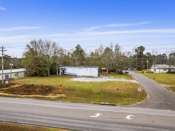 4805 W 4th St., Hattiesburg, MS 39402