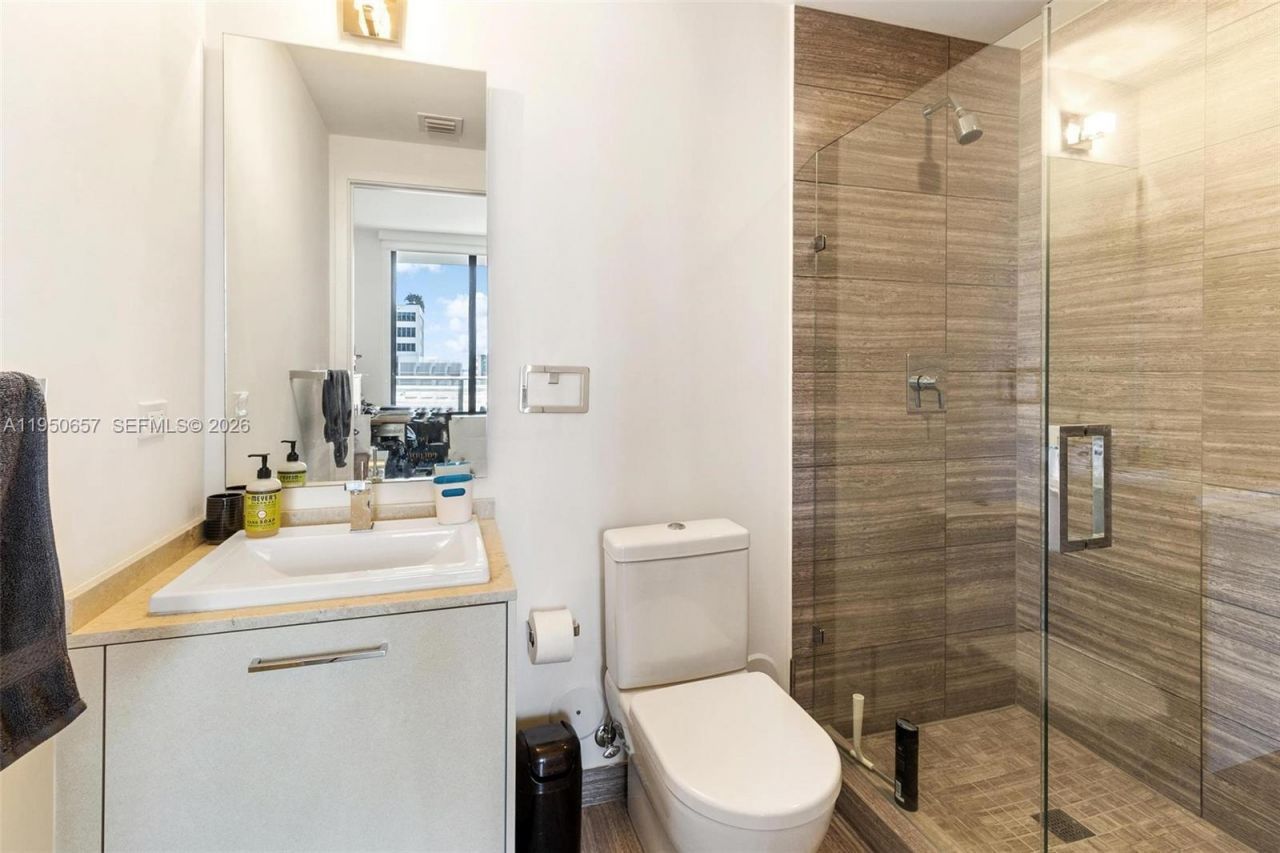 1010 Brickell Ave, Unit 1404, Miami, FL 33131 Photo