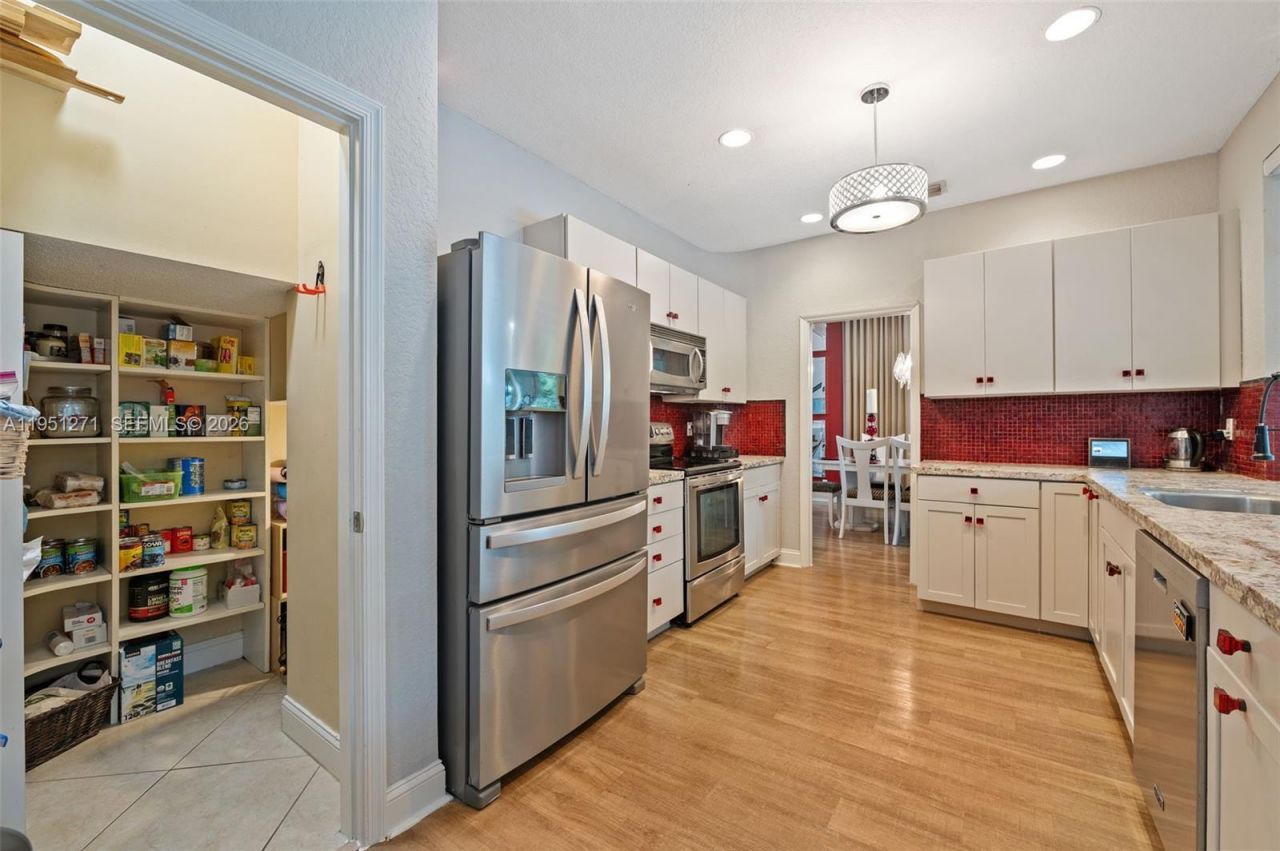 11070 Minneapolis Dr, Cooper City, FL 33026 Photo