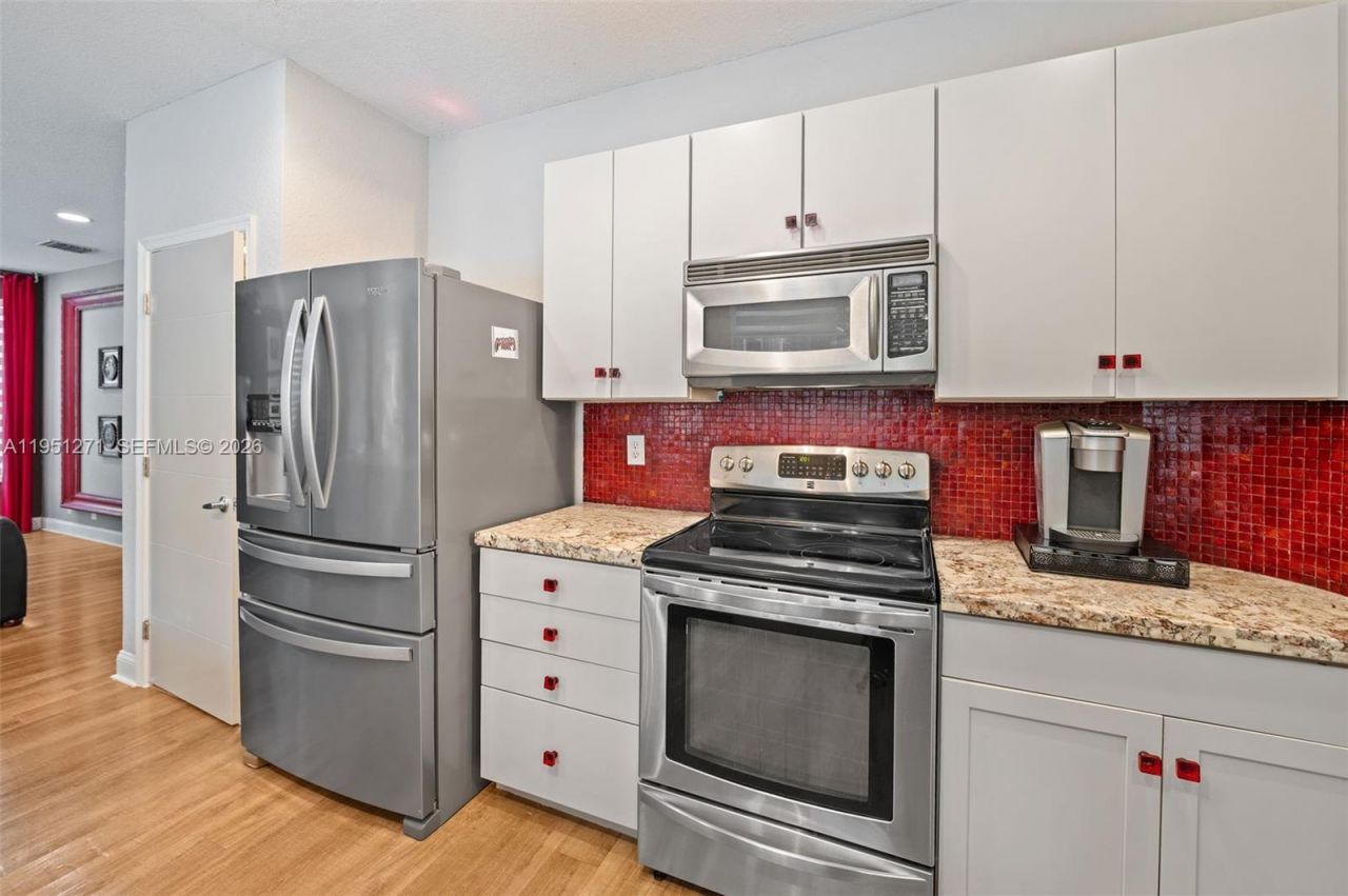 11070 Minneapolis Dr, Cooper City, FL 33026 Photo