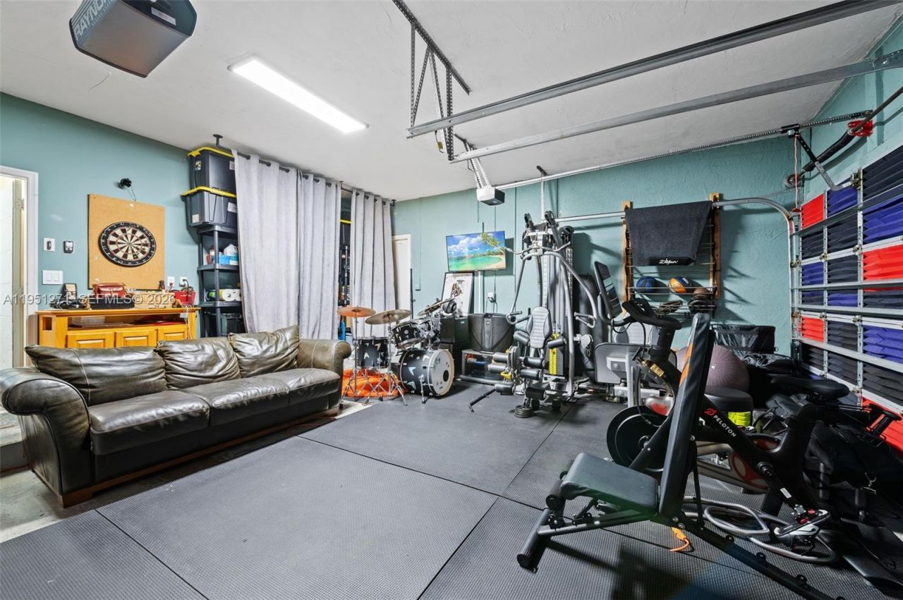 11070 Minneapolis Dr, Cooper City, FL 33026 Photo