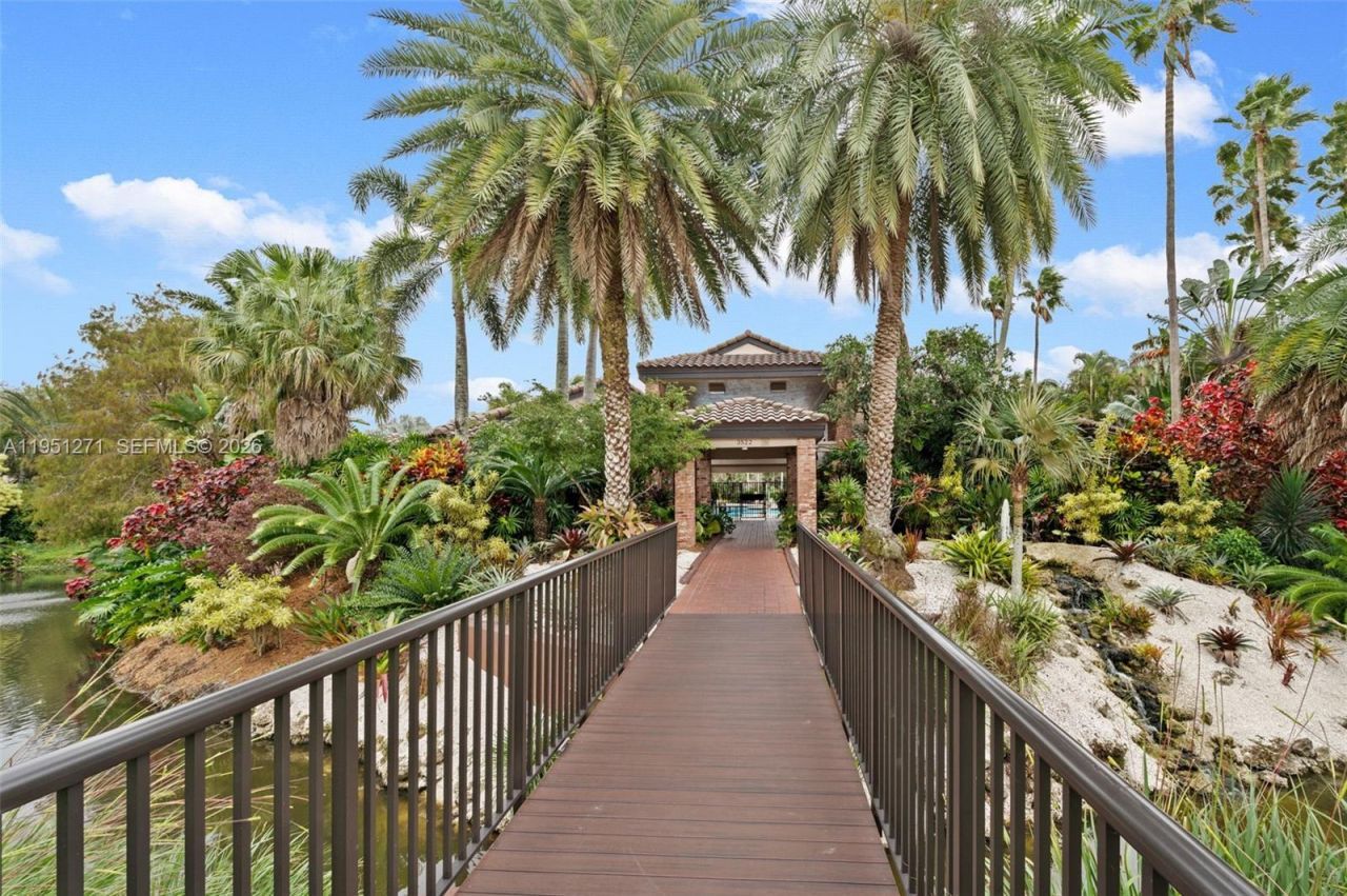 11070 Minneapolis Dr, Cooper City, FL 33026 Photo