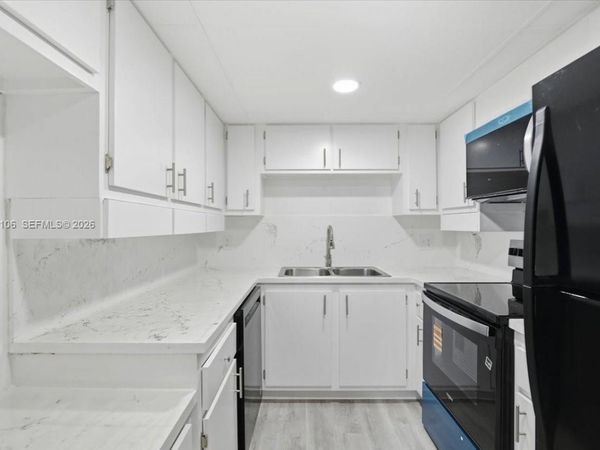 6101 N Falls Cir Dr, Unit 309, Lauderhill, FL 33319