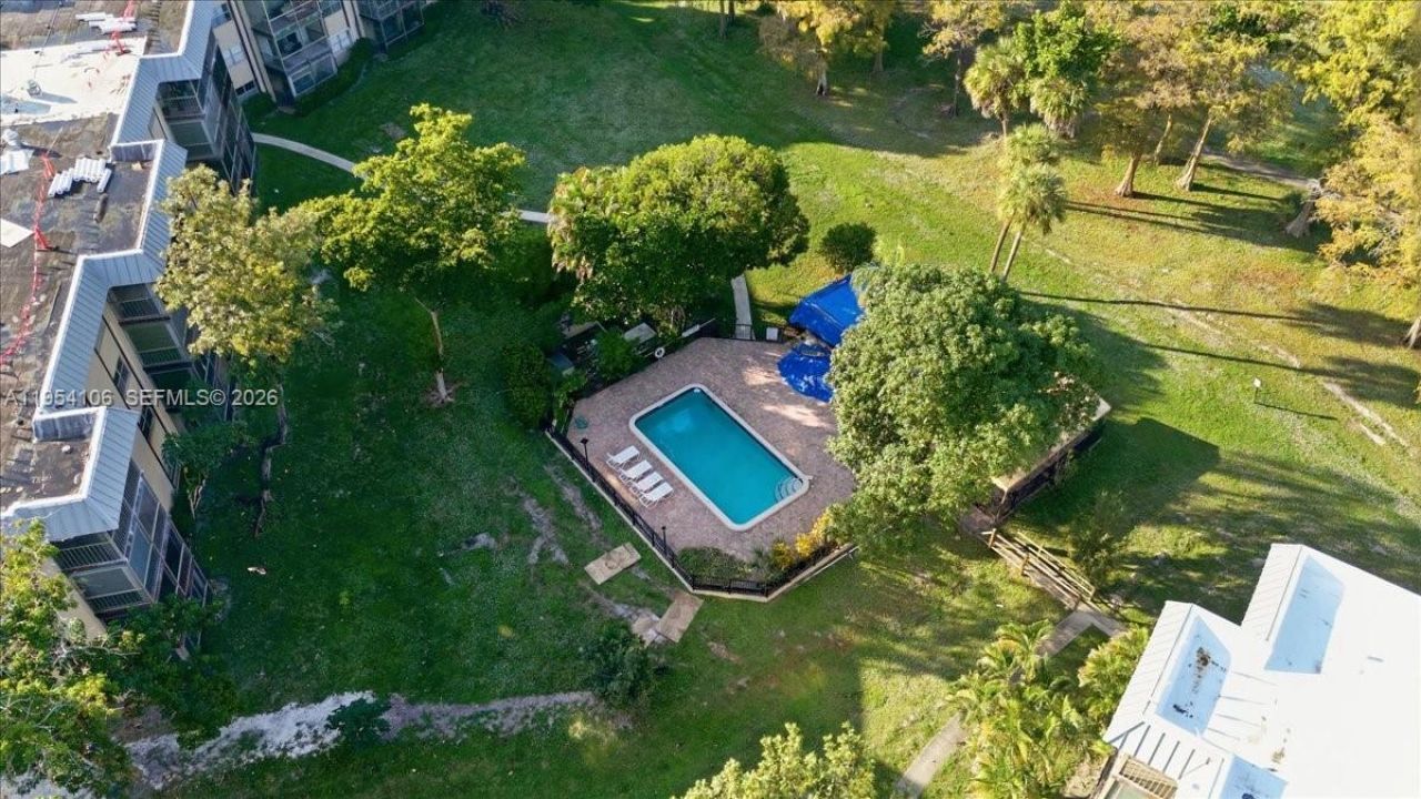 6101 N Falls Cir Dr, Unit 309, Lauderhill, FL 33319 Photo