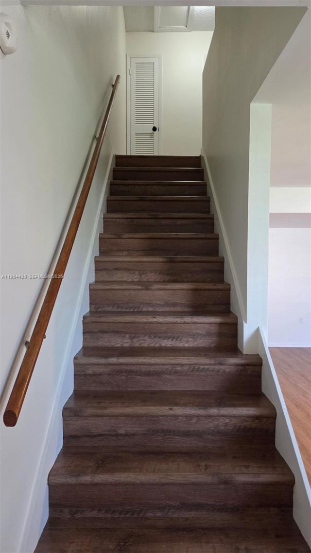 180 E Cypress Way, Unit E230, Naples, FL 34110 Photo