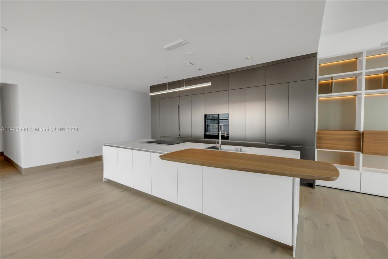 1451 Brickell Ave, Unit 4403, Miami, FL 33131 Photo