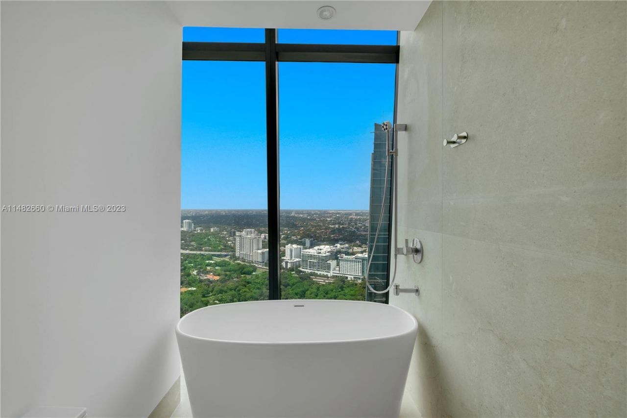 1451 Brickell Ave, Unit 4403, Miami, FL 33131 Photo