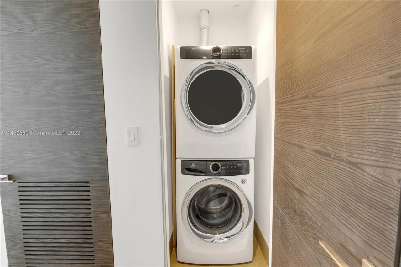 1451 Brickell Ave, Unit 4403, Miami, FL 33131 Photo