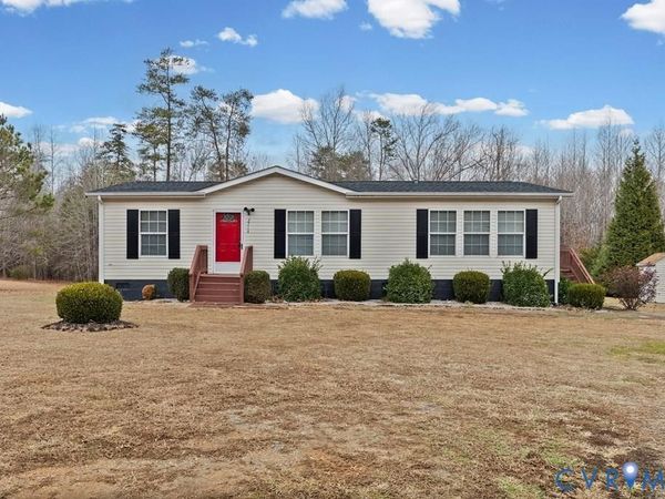 2714 Stage Coach Road, Farmville, VA 23901