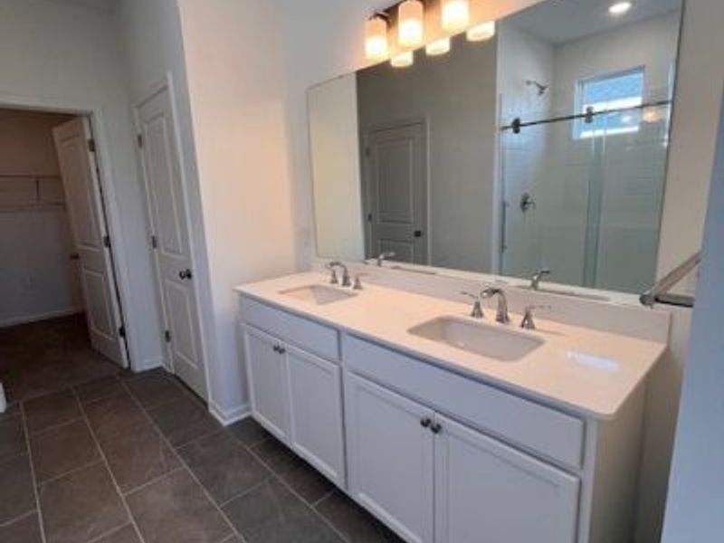 2176 Myla Way, Amherst, OH 44001 Photo 5