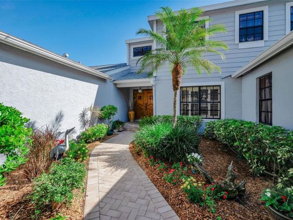 990 SAN CARLOS COURT NE, ST PETERSBURG, FL 33702