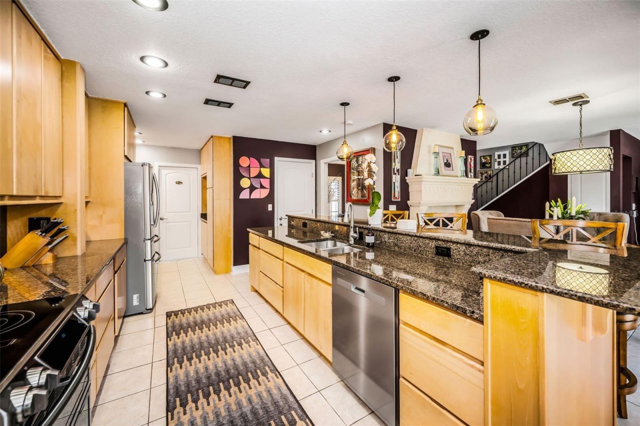 990 San Carlos Court Ne, Saint Petersburg, FL 33702 Photo