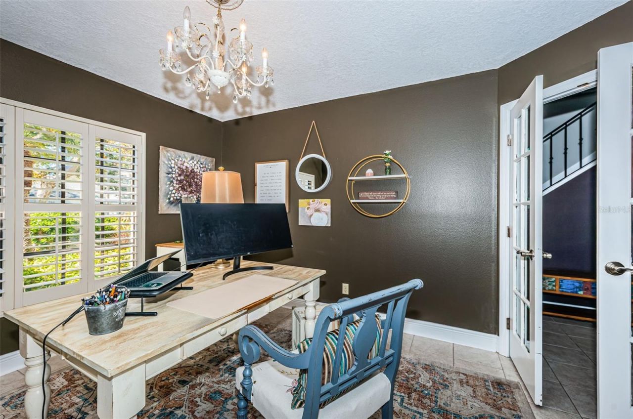 990 San Carlos Court Ne, Saint Petersburg, FL 33702 Photo