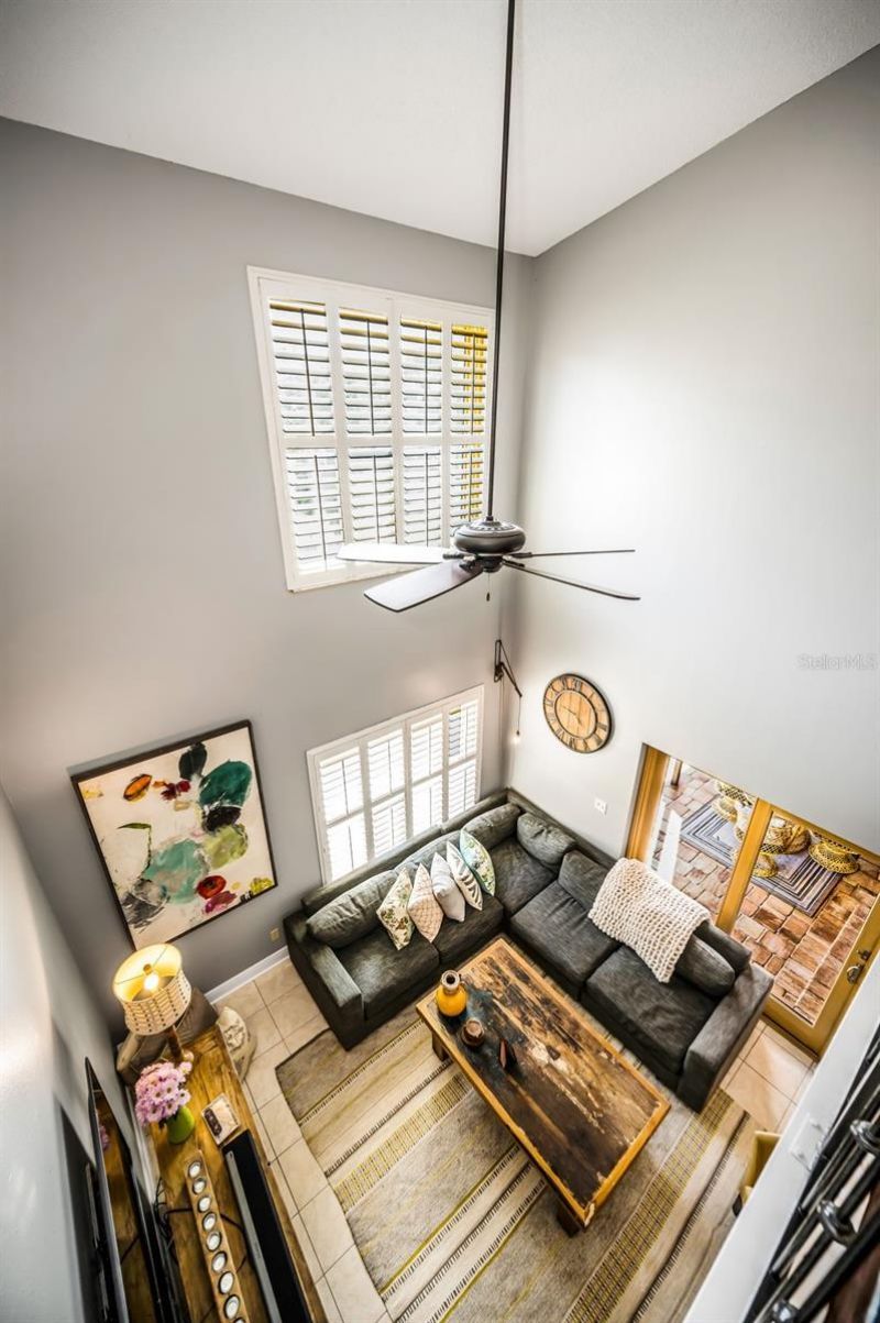 990 San Carlos Court Ne, Saint Petersburg, FL 33702 Photo