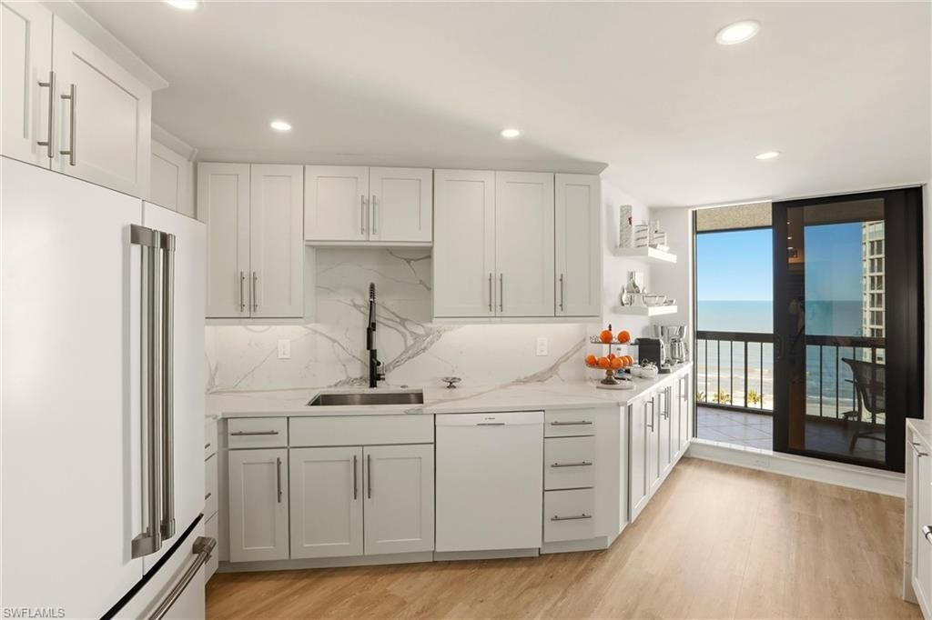 4551 Gulf Shore Blvd N, Unit 1500, Naples, FL 34103 Photo