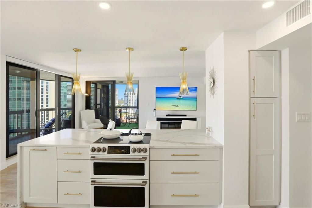 4551 Gulf Shore Blvd N, Unit 1500, Naples, FL 34103 Photo