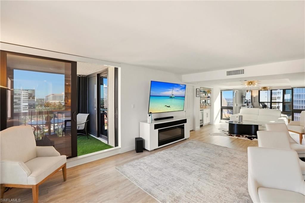 4551 Gulf Shore Blvd N, Unit 1500, Naples, FL 34103 Photo