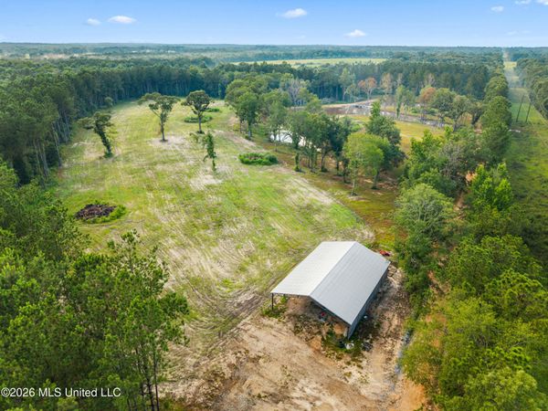 99 Firefox Lane, Poplarville, MS 39470