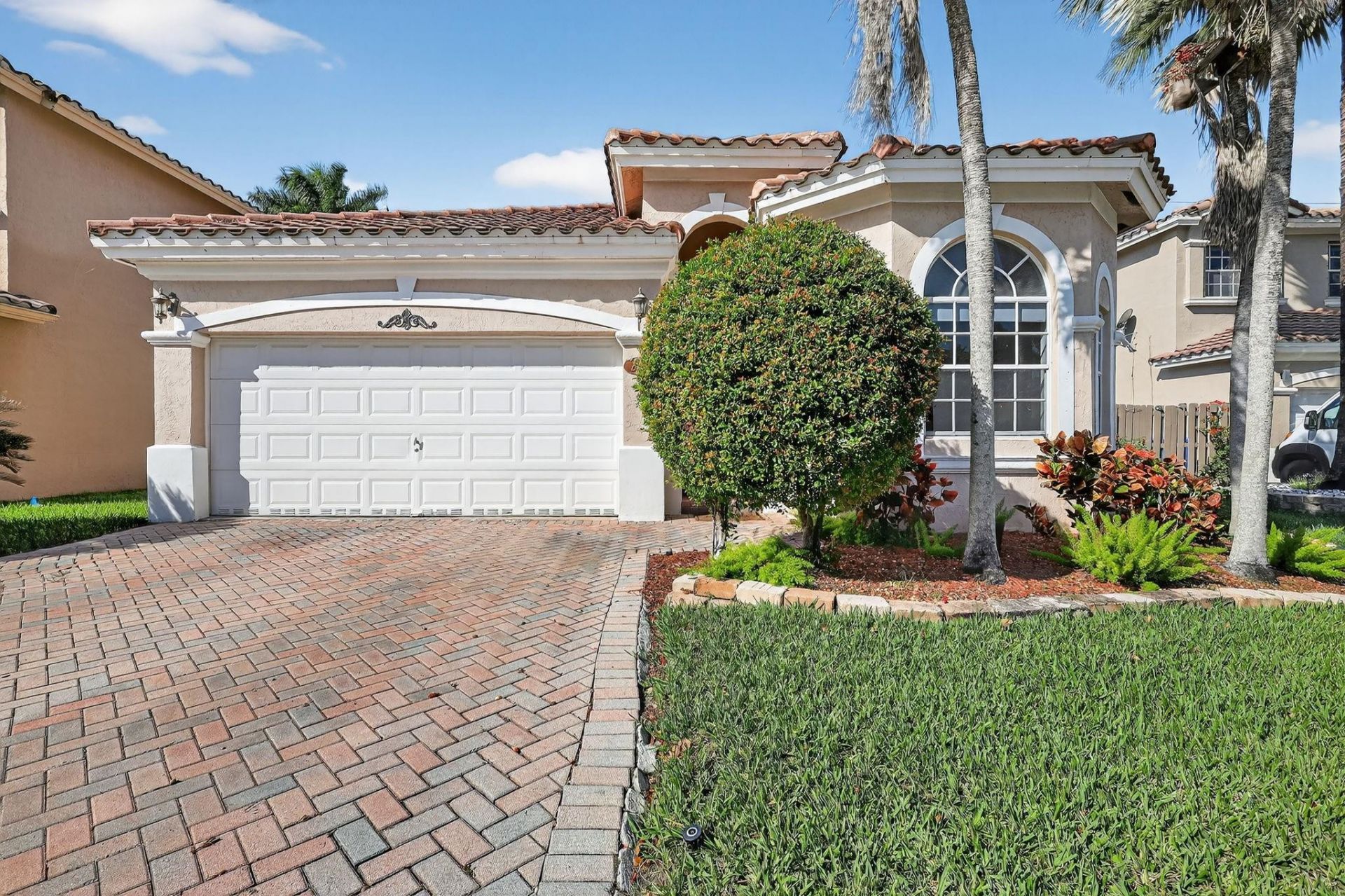 2130 NW 100th Avenue, Pembroke Pines, FL 33024 Photo