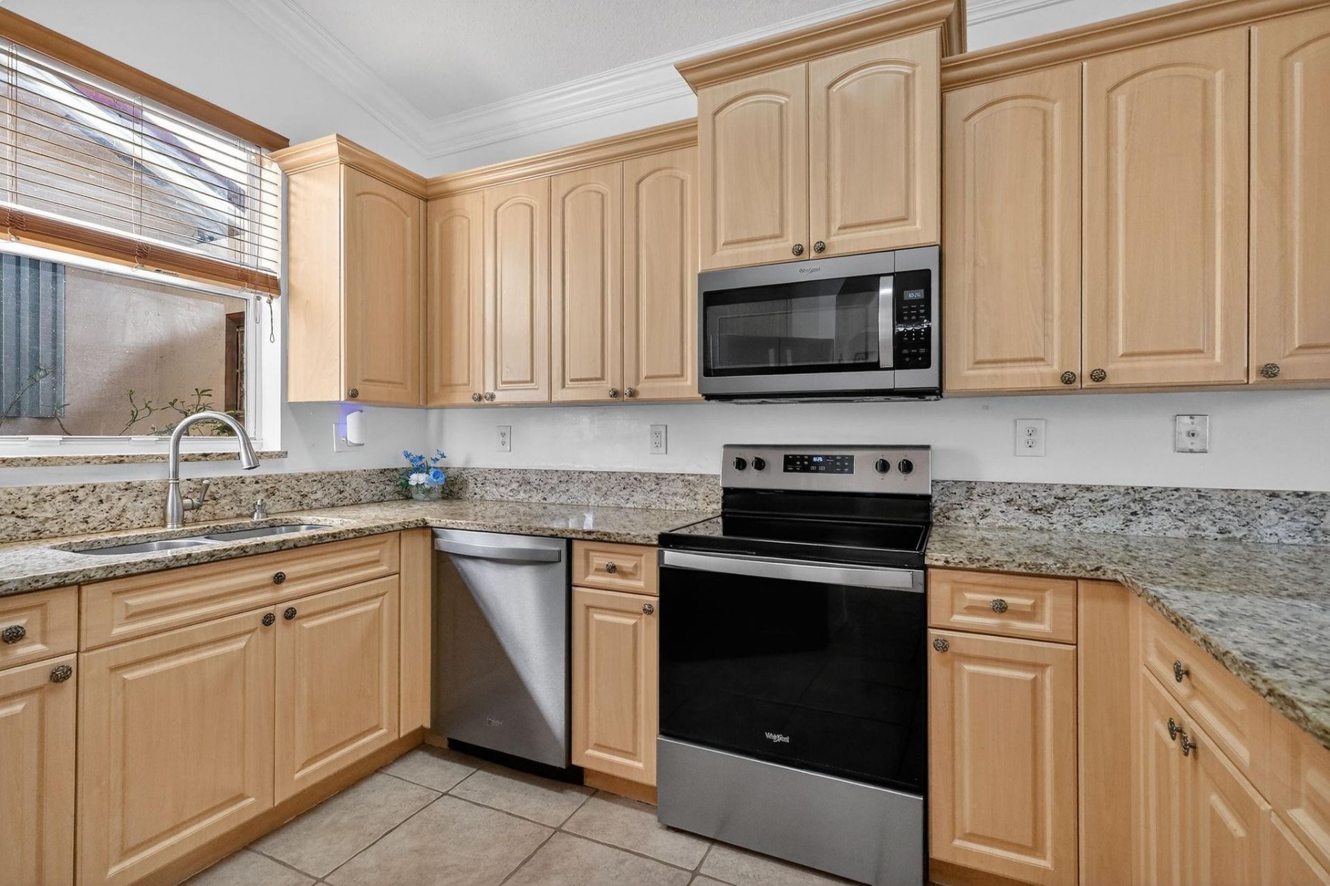 2130 NW 100th Avenue, Pembroke Pines, FL 33024 Photo