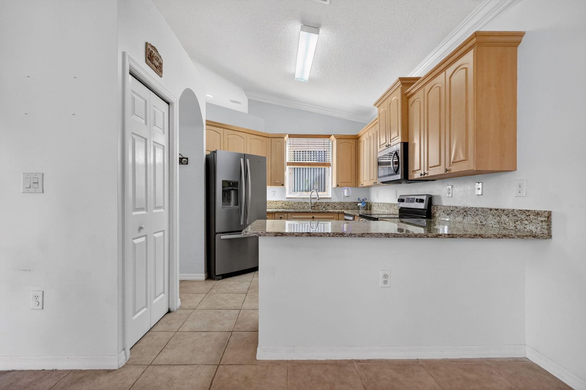 2130 NW 100th Avenue, Pembroke Pines, FL 33024 Photo